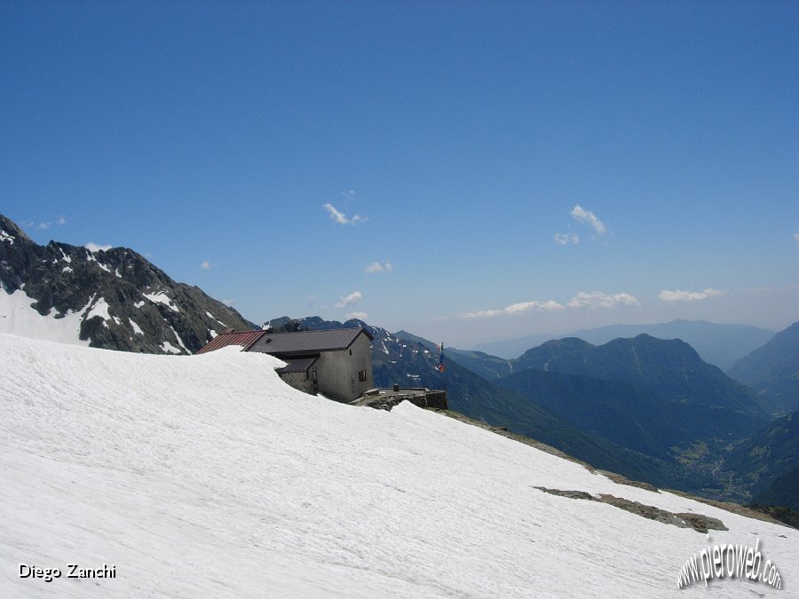 7-Lasciamo il rifugio per il Passo Scaletta.JPG